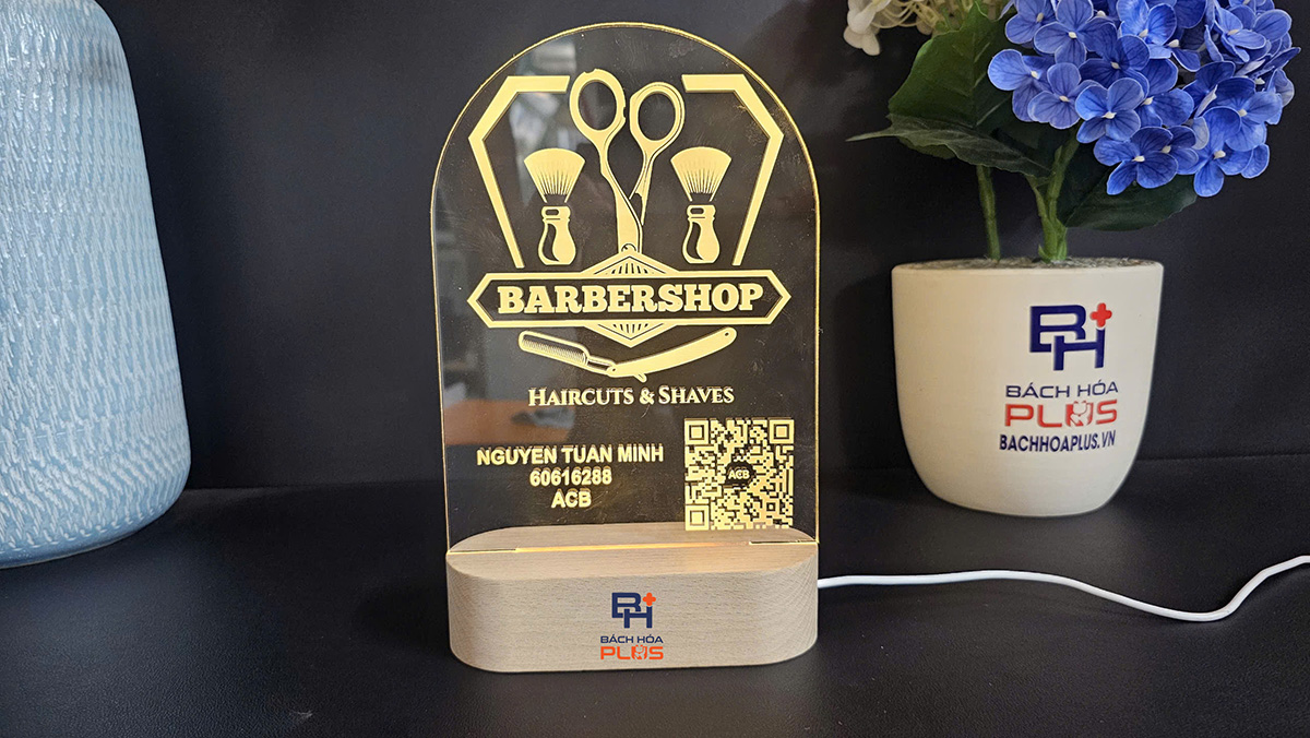 Bảng mã quét QR cho BarberShop