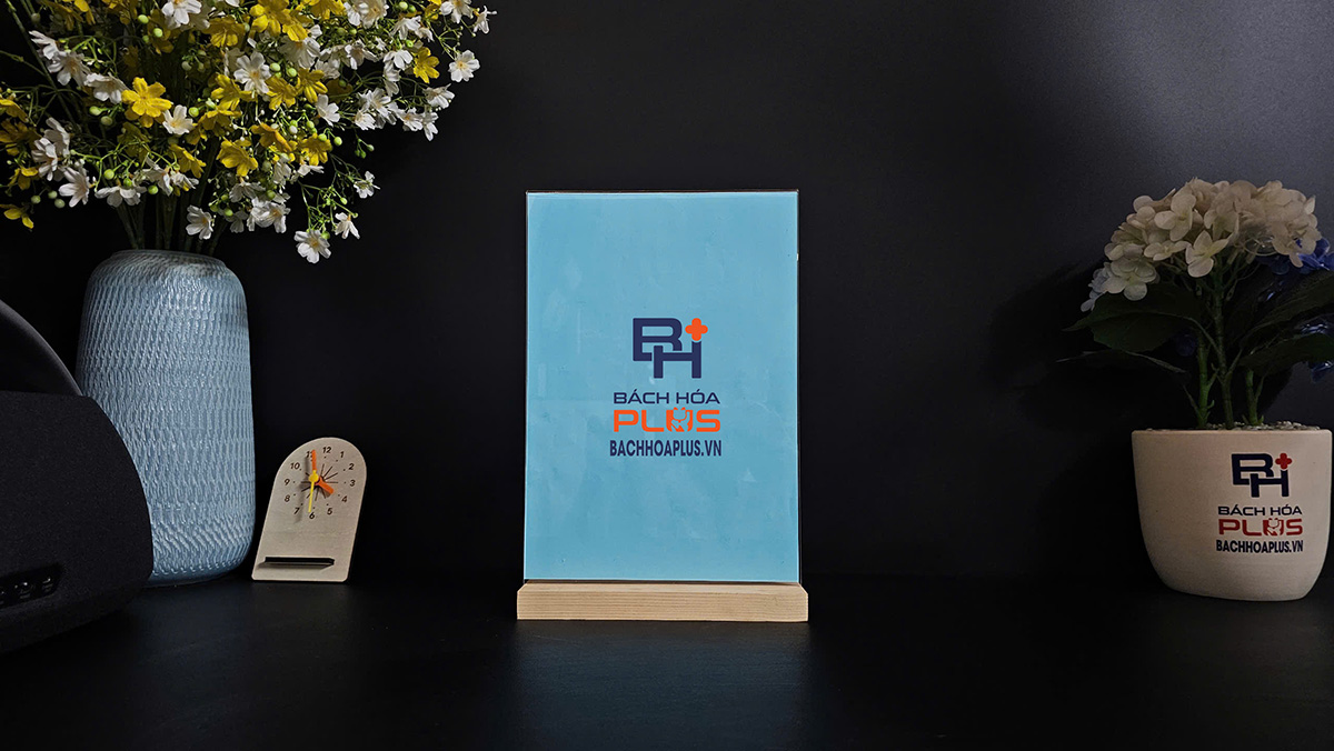 Menu mica đế gỗ
