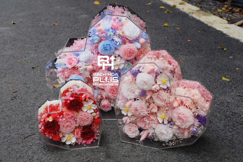 Hộp mica trái tim 12 cạnh