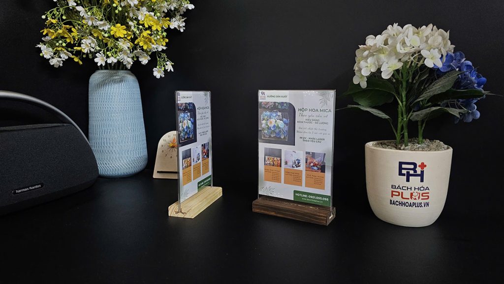 Menu mica đế gỗ trượt