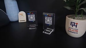 Bảng mã thanh toán QR bằng mica in UV